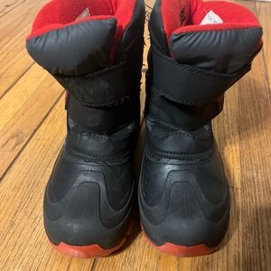 Thermolite Snow Boots Youth size 4